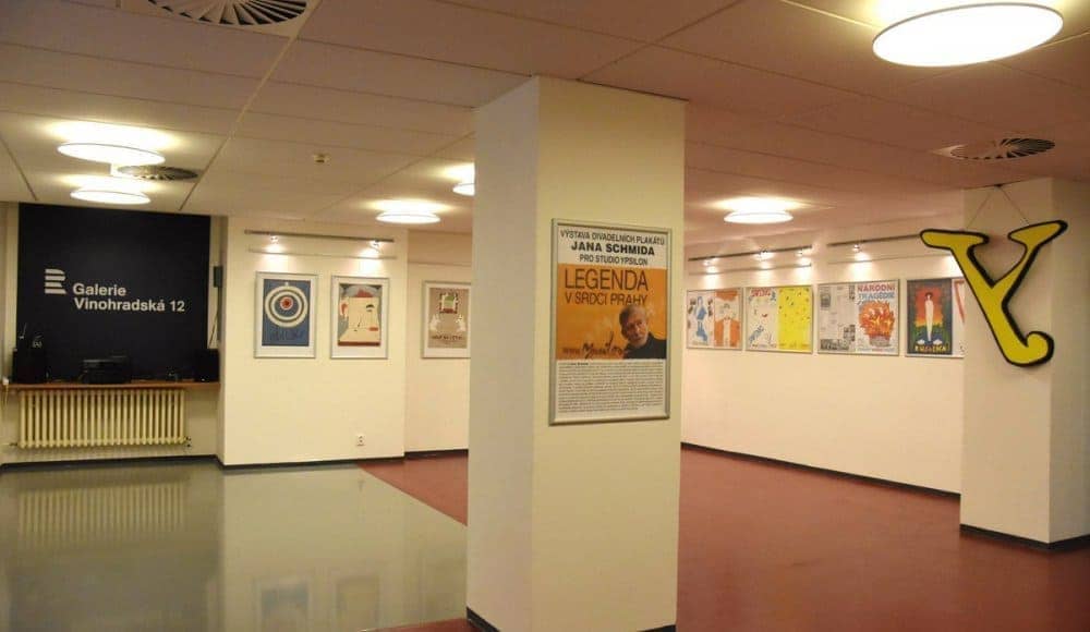 Výstava plakátů Jana Schmida zahájena