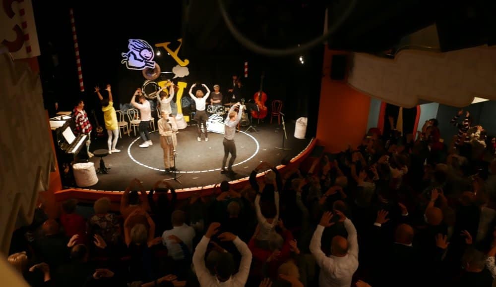 Překvapení, představení za odměnu