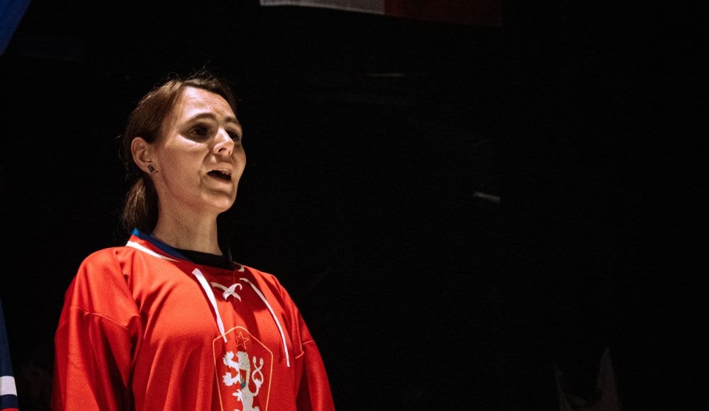 Země mezi mantinely