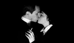 Divadlo MA: Být Marlene Dietrich