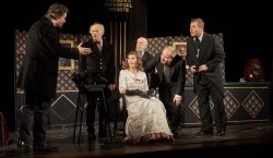 Divadlo Krakonoš: R.U.R.