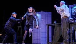 Divadlo Krakonoš: R.U.R.