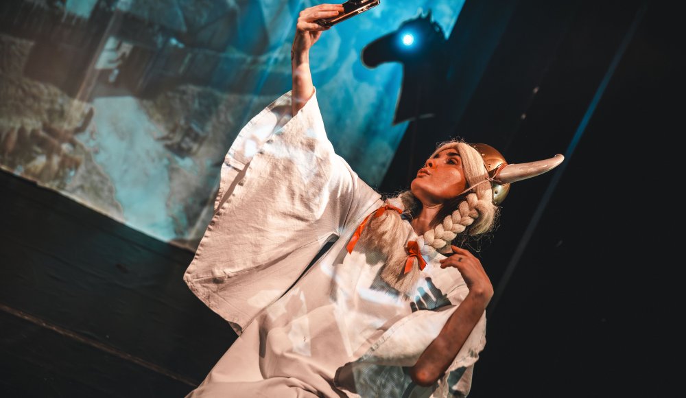 Lovci české minulosti