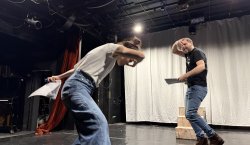 Lovci české minulosti