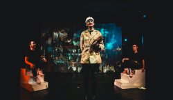 Lovci české minulosti