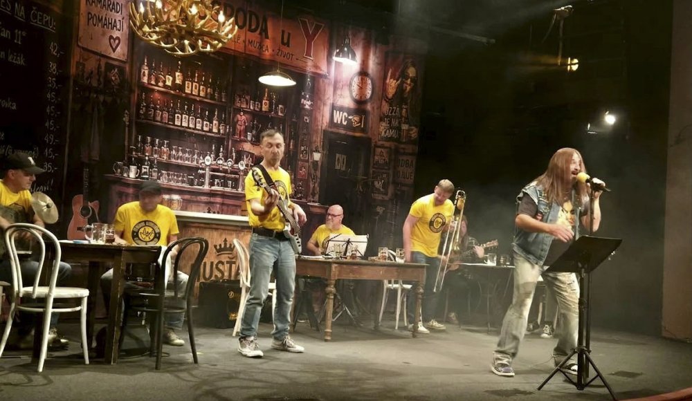 OZZÁK TO V YPSILONCE POŘÁDNĚ ROZJEL!