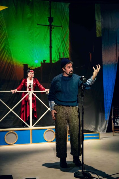 Kabaret na vodě má za sebou úspěšnou premiéru!