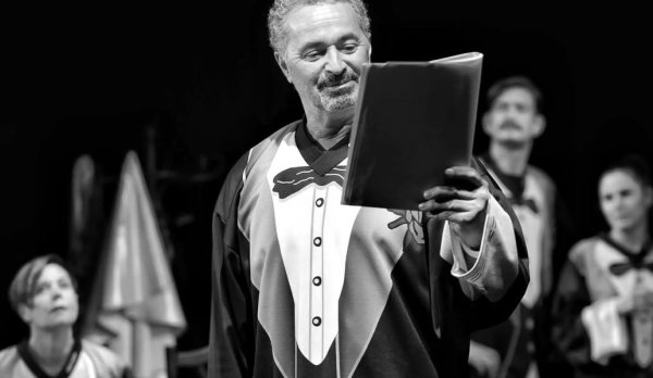 Událost sezóny: 1. komentovaný Hamlet na světě v Ypsilonce