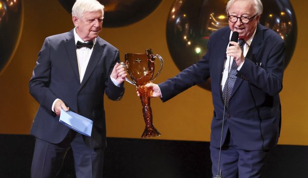 MIROSLAV KOŘÍNEK NA JEVIŠTI YPSILONKY! PŘIJĎTE ZAŽÍT HUDEBNÍ MISTROVSTVÍ DRŽITELE CENY THÁLIE!